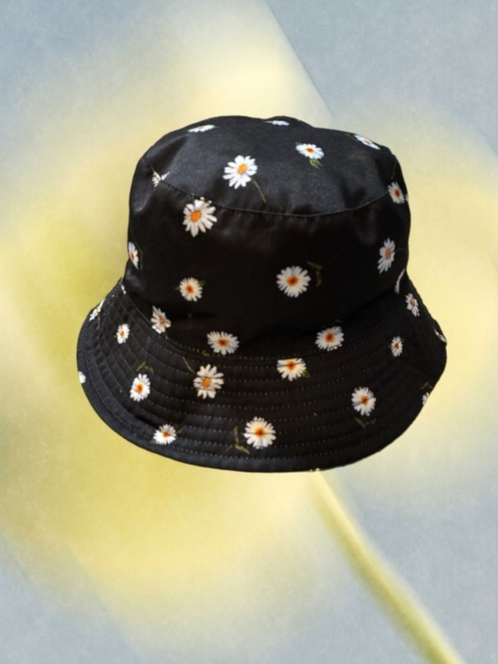 NWOT - Alice + Olivia Bucket Hat